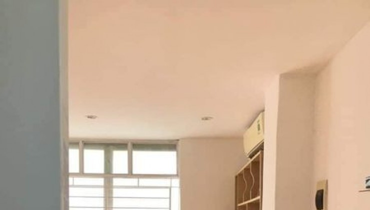 CHO THUÊ CĂN HỘ TẬP THỂ PHỐ MINH KHAI (HÒA BÌNH 7) - TẦNG 3, 90M2, 3 NGỦ 7.5 TRIỆU